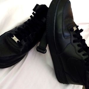 CLOTHING AND ACCESSORIES!! NWT,NWOT,EUC,GUC🌠🌌💝